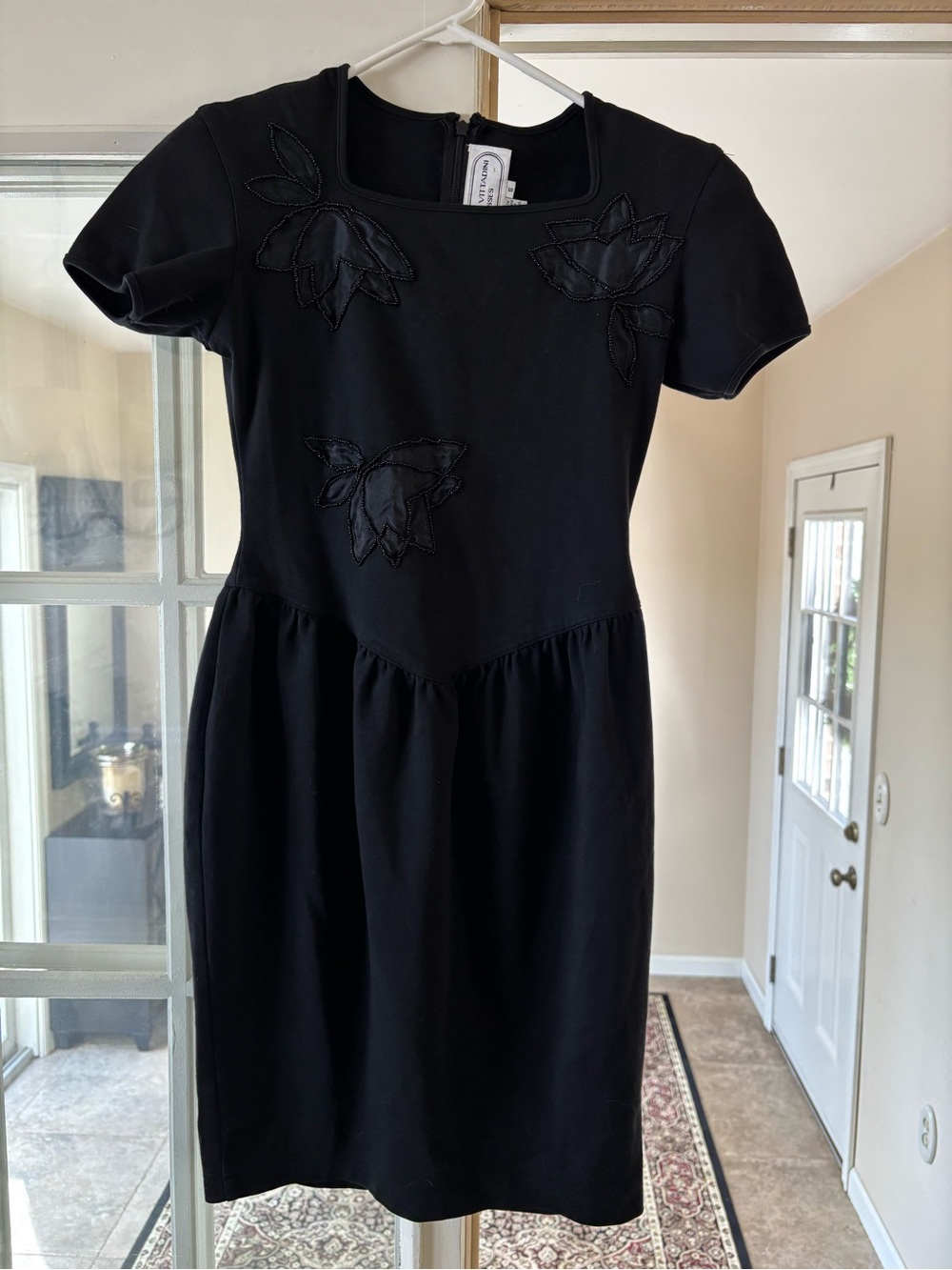 Vintage 80’s ADRIENNE VITTADINI classic black dress size small